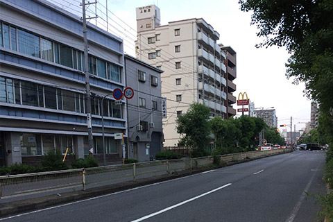 アクセス